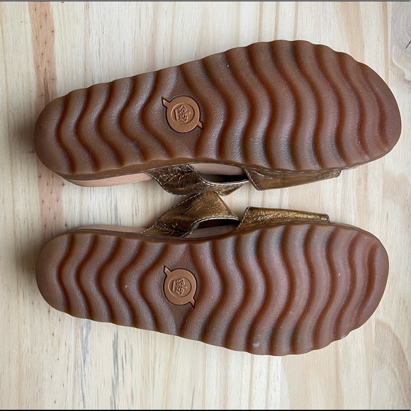 Born 2 strap Gold Foil slide sandals - Picture 5 of 5